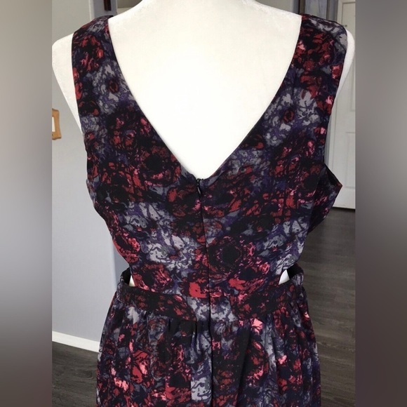 One Clothing Dress - Picture 2 of 7